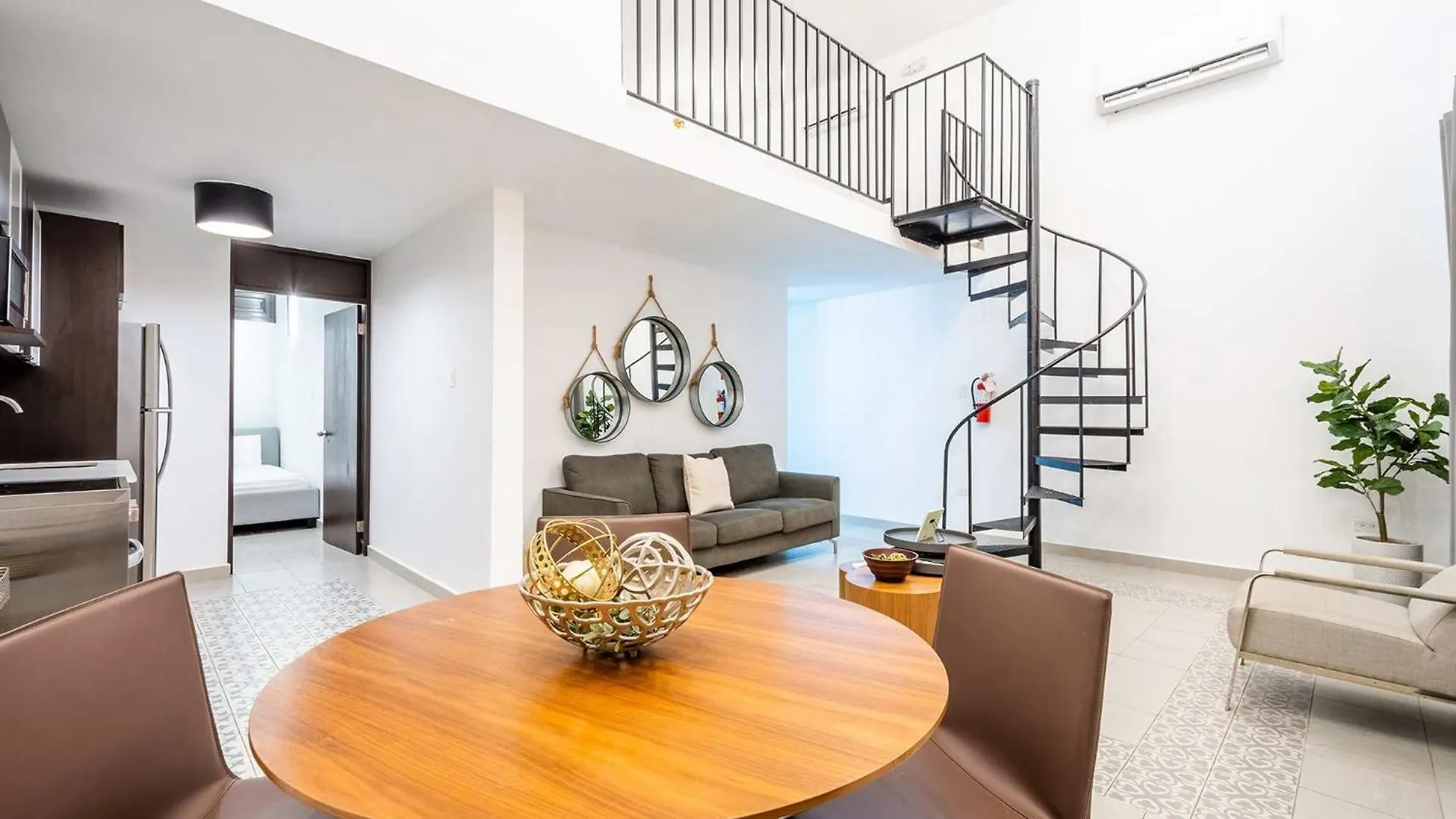Casa Las Ruinas 2 Bedroom Family Loft Apt With Balcony San Juan